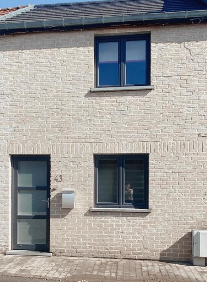 Maison A 3,2Km De L'Aeroport Charleroi Dış mekan fotoğraf